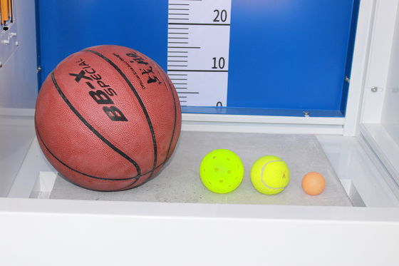 Peralatan pengujian tekstil canggih untuk mengevaluasi kekuatan daya tahan kain dan ketahanan warna untuk memastikan produk yang konsisten